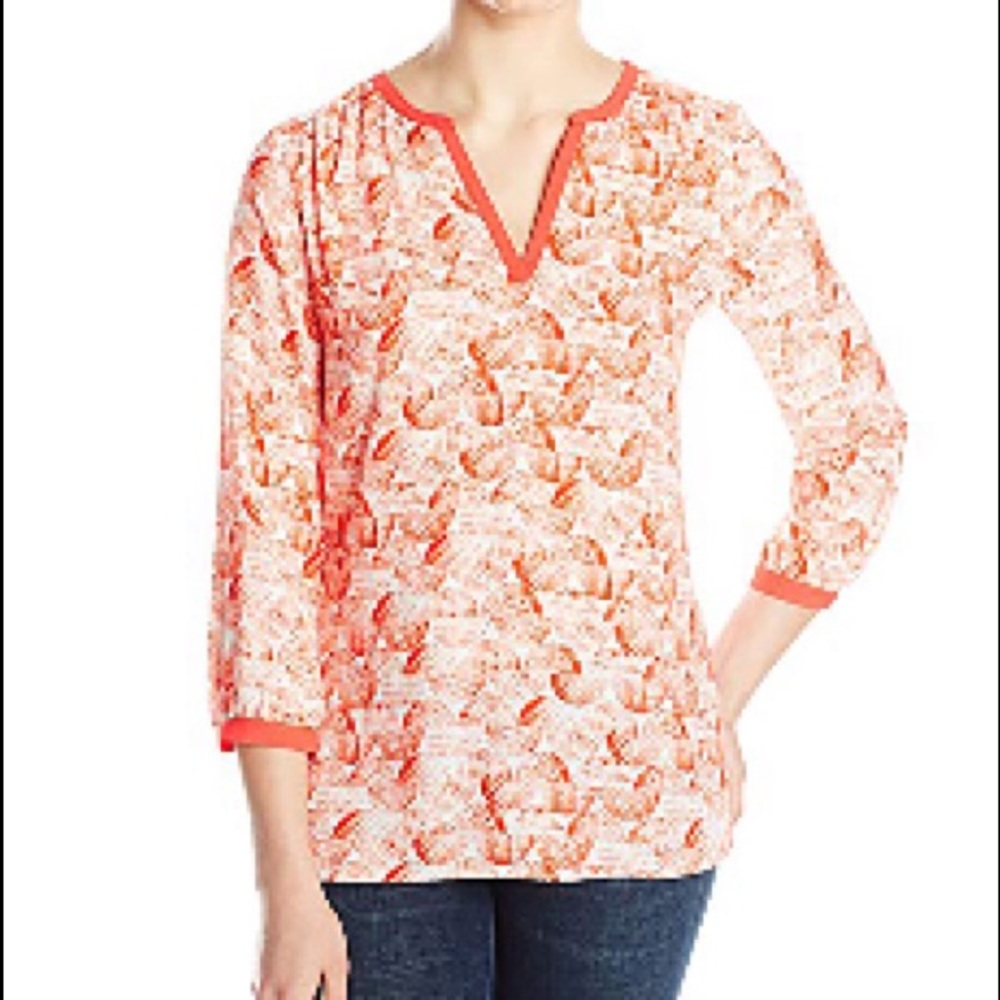 2️⃣ NYDJ Cerise Tunic NWT